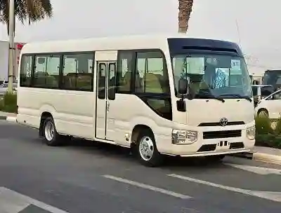 Location DE BUS Toyota Coaster 30 Places à Dakar - Vue 1