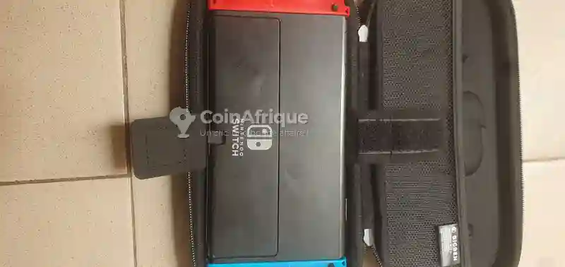 Nintendo Switch Oled - Vue 1