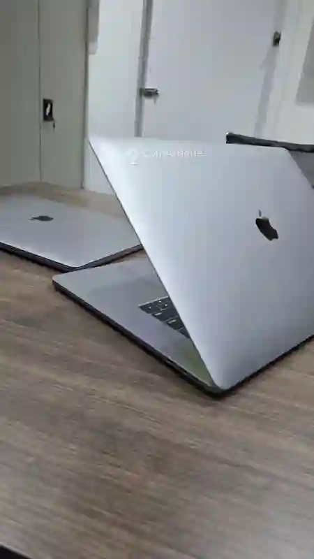 PC Macbook pro 2018 i9