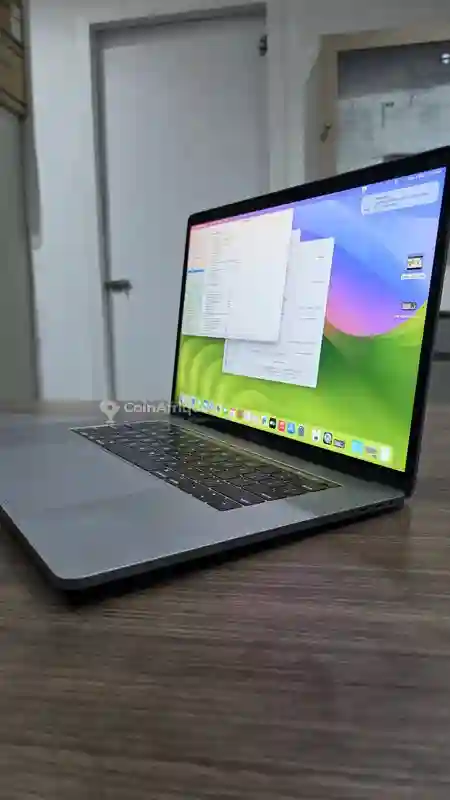 PC Macbook pro 2018 i9 - Vue 3
