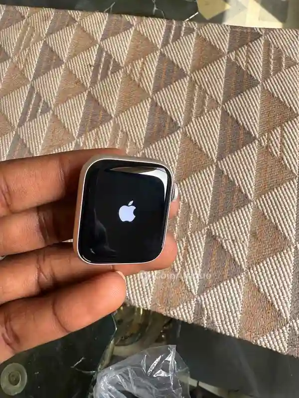 Apple Watch se 2023 - Vue 2