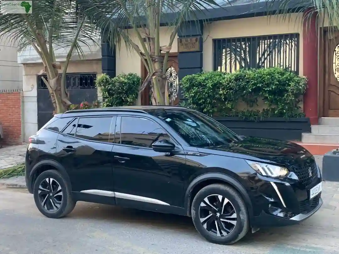 Peugeot 2008 GT Line 2020 - Vue 3