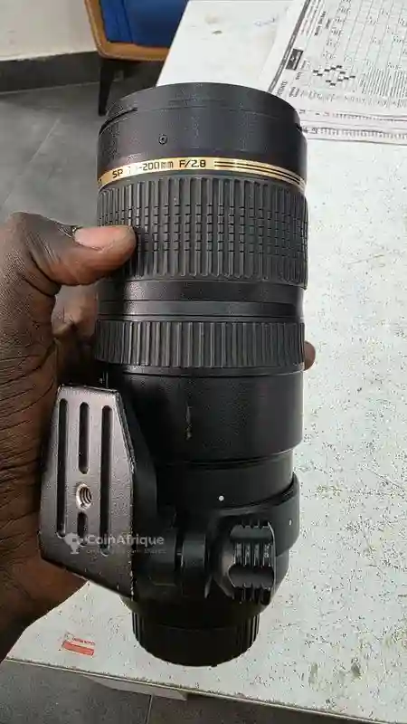 Tamron 70-200mm F28 Factu - Vue 1