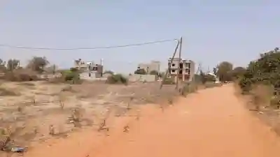Terrain 150 Mètres Carrés à Vendre à Bambilor à Dakar - Vue 3