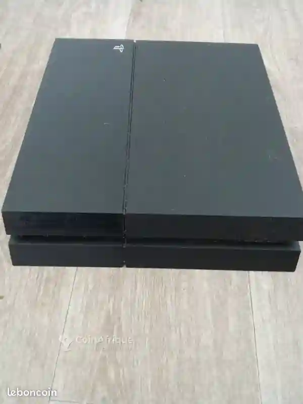 Playstation 4 Fat - Vue 1
