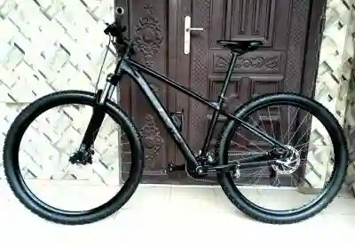 Vélo vtt Cube Access 29" à Dakar - Vue 1