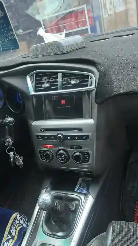 Citroen C4 2015 - Vue 1