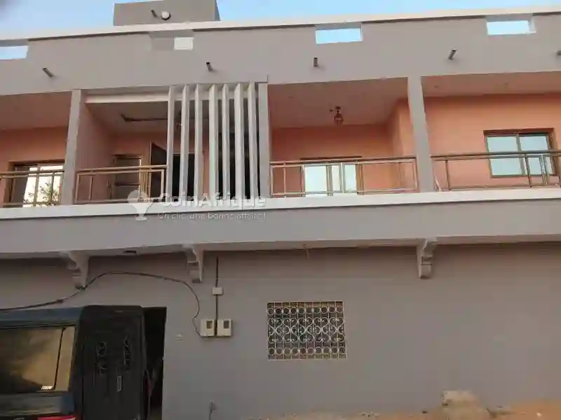 Location Appartement 5pièces à Mboro - Vue 1