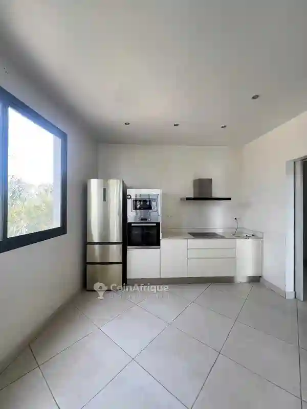 Location Appartement 4 Pièces - Fann Résidence - Vue 3