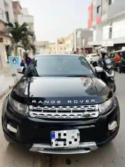 Range Rover Evoque 2015 à Dakar