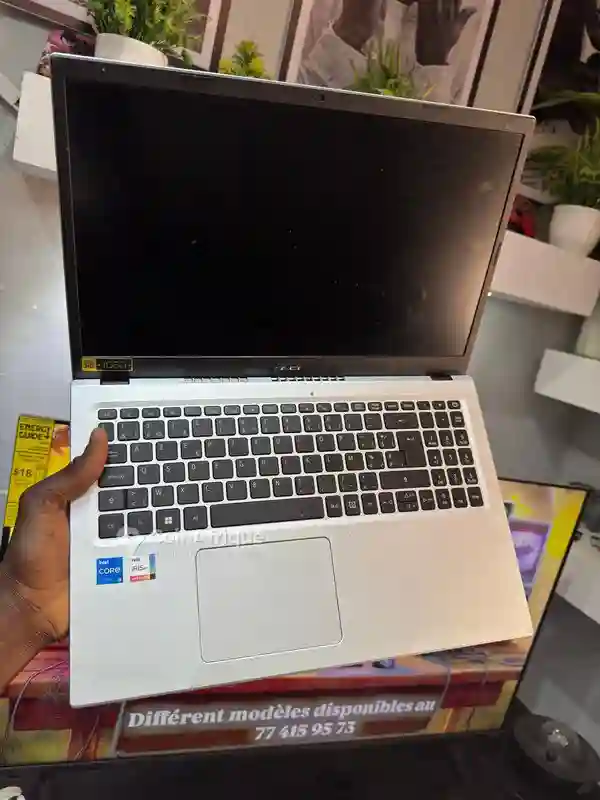 PC Acer i5 11th gen ssd 256 ram 12gb - Vue 1