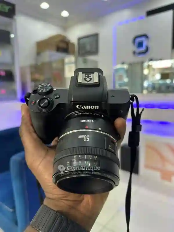 Canon m50 Mark ii 4k + 50mm 18 - Vue 1