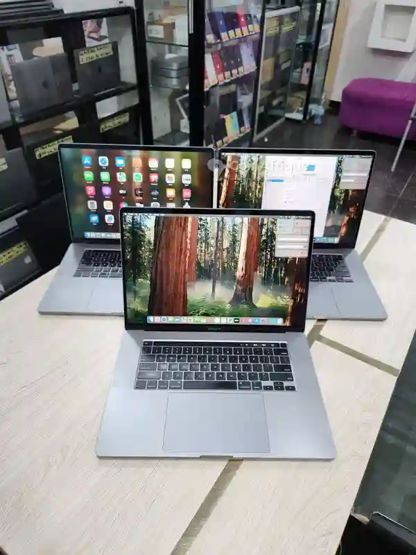 PC Macbook pro 2019 16 Pouce 4Go Graphique - Vue 4