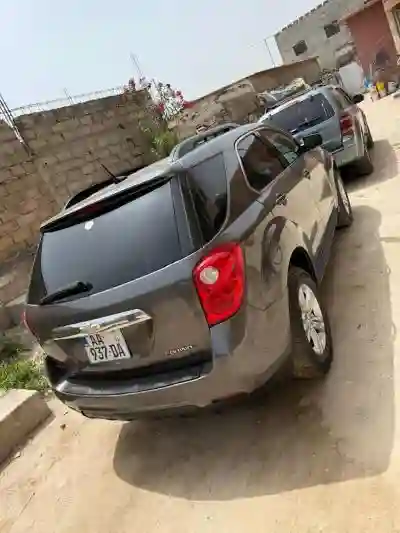 Chevrolet Equinox 2012 à Rufisque - Vue 2