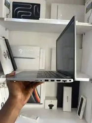 Dell Latitude 5520 - i5 11th | 8gb ram | 256