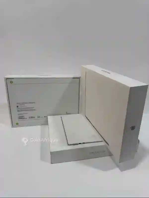 Ordinateur Macbook Air - Vue 1
