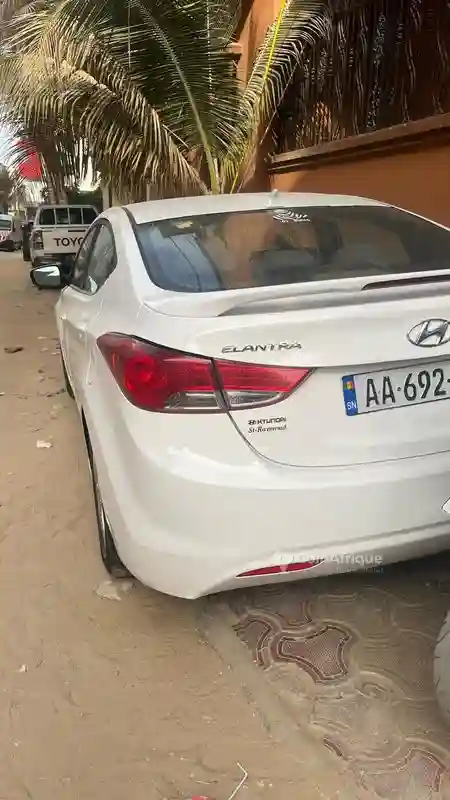 Hyundai Elantra 2013 - Vue 1
