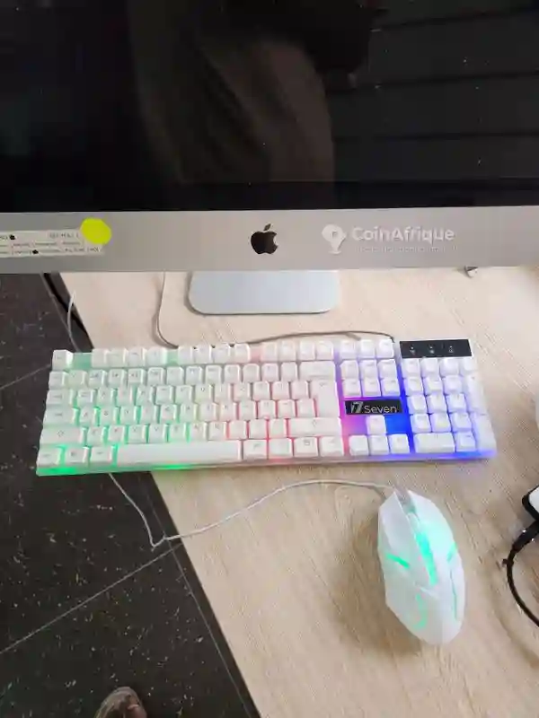 Clavier et Souris RGB - Vue 3