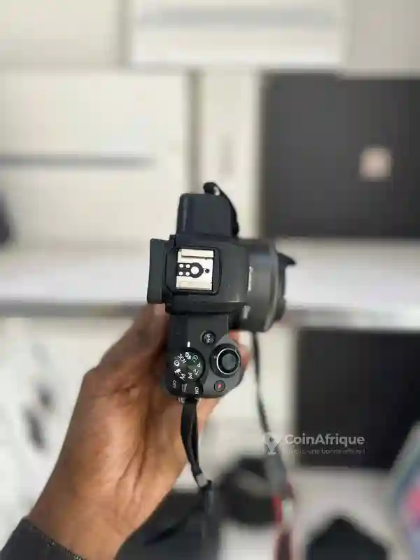 Canon M50 Mark 2 + Zoom 20mm - Vue 1