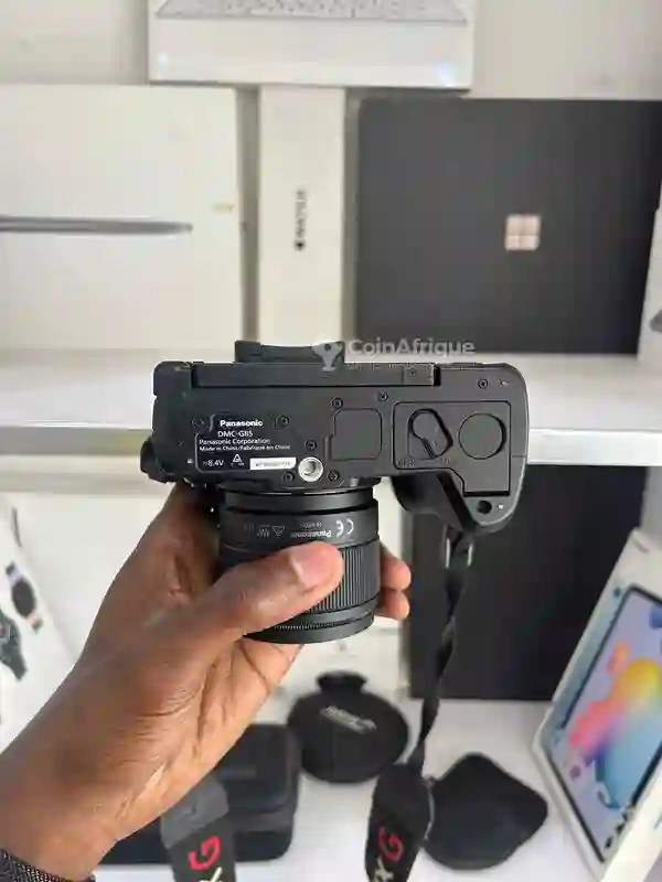 Panasonic Lumix Dmc-g85 + Objectif 25mm