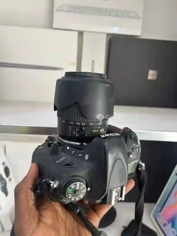 Nikon D600 + Objectif 55-200mm