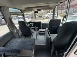 Nissan Bus 2017 Venant à Dakar
