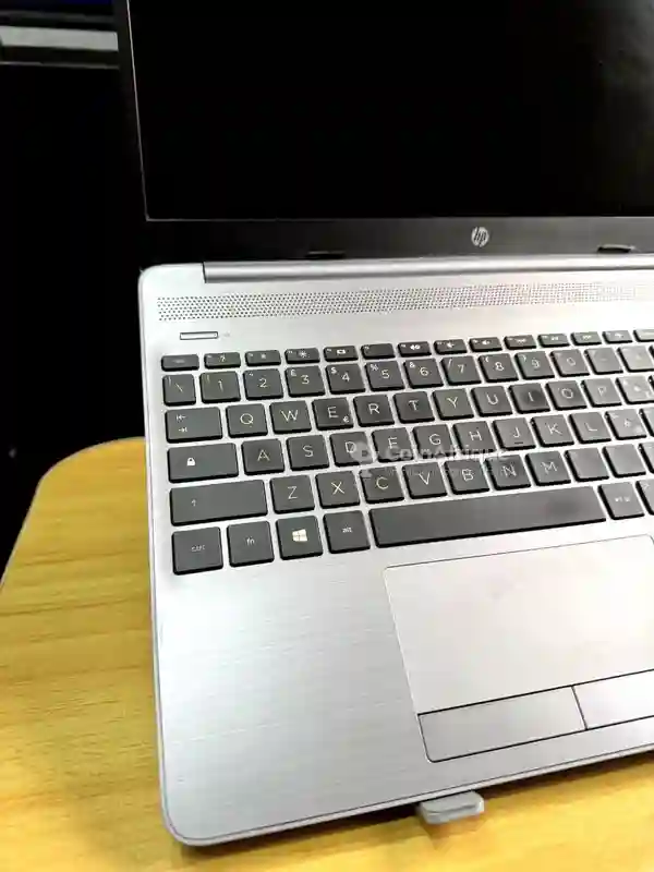 HP i5 10th ssd 512gb ram 16gb - Vue 5