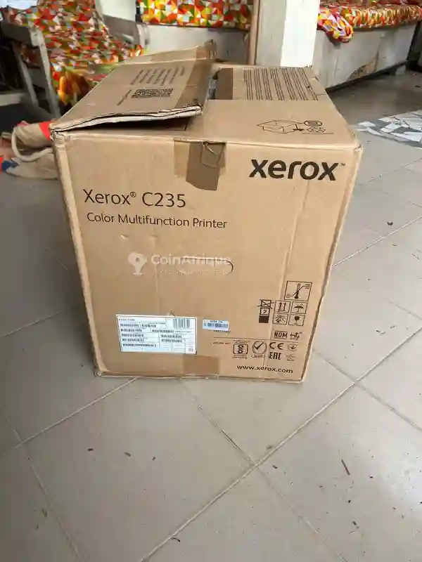 Imprimante Couleur Multifonctions Xerox® C235 - Vue 1