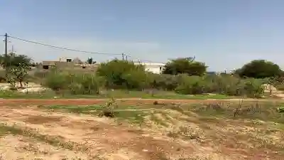 Terrain 687mètres Carrés à Vendre à Ndiorokh S à Mbour - Vue 3