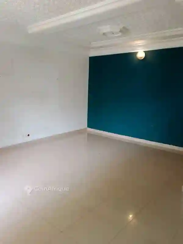 Location Appartement 4pièces -cité Keur Gorgui - Vue 1