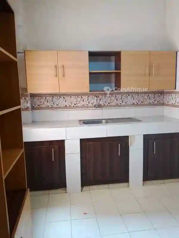 Location Appartement 4pièces -cité Keur Gorgui - Vue 2