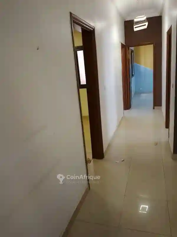 Location Appartement 4pièces -cité Keur Gorgui - Vue 3