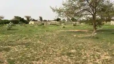 Terrain 600 Mètres Carrés à Vendre à Malicound à Mbour - Vue 3