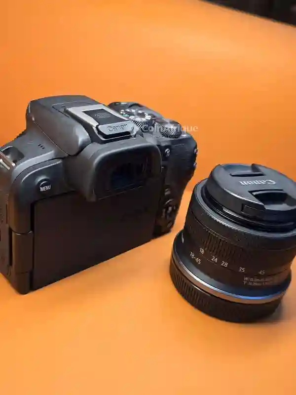 Canon r10 - Vue 4