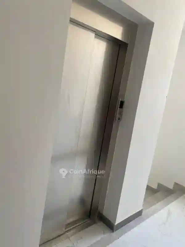 Location Appartement 5pièces -cité Mbakiyou - Vue 1