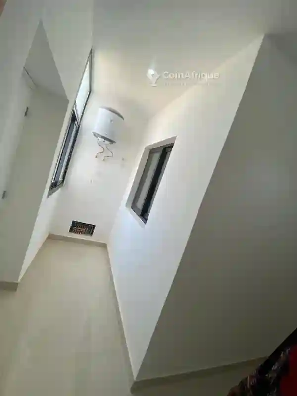 Location Appartement 5pièces -cité Mbakiyou - Vue 2