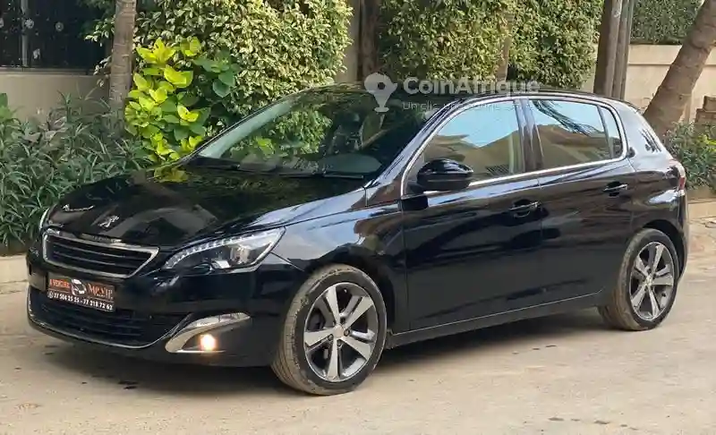 Peugeot 308 2016 - Vue 3