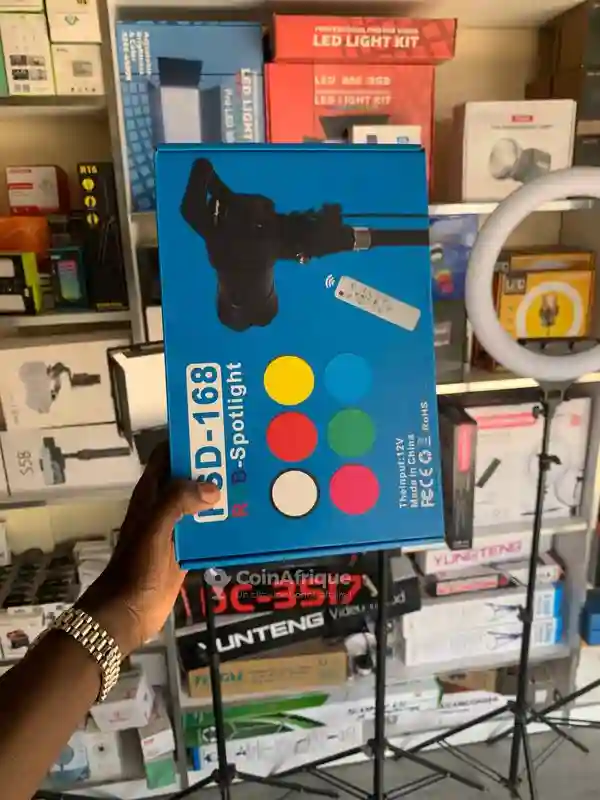 Lumiere RGB Fsd-168 - Vue 1