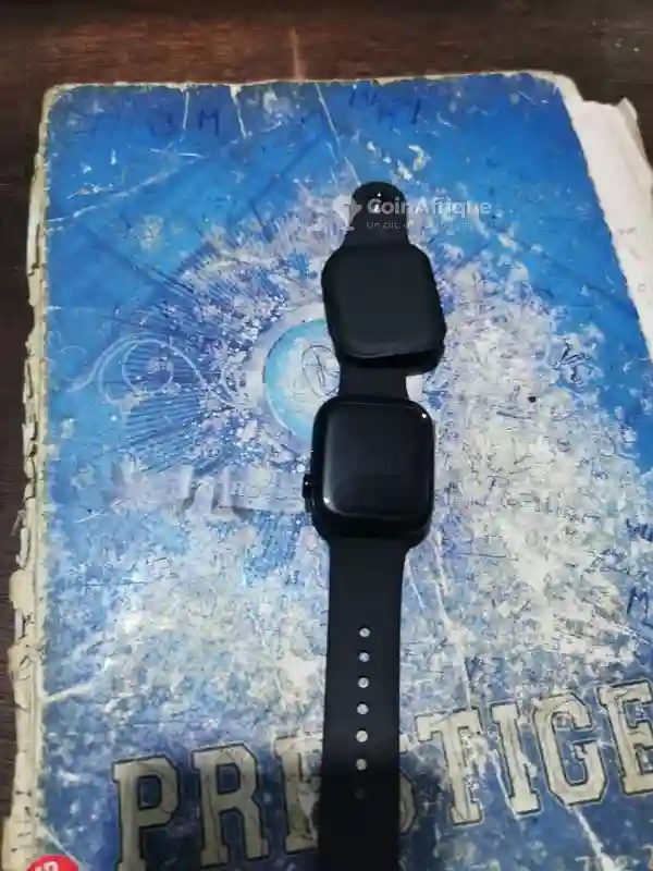 Apple Watch Serie 10 42mm - Vue 2