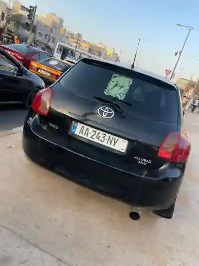 Toyota Auris 2007 à Dakar - Vue 1