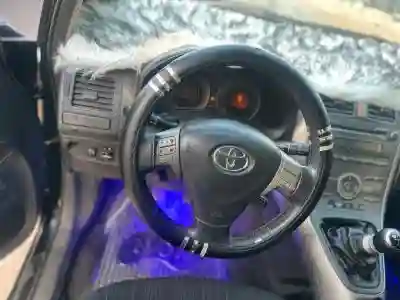 Toyota Auris 2007 à Dakar - Vue 3