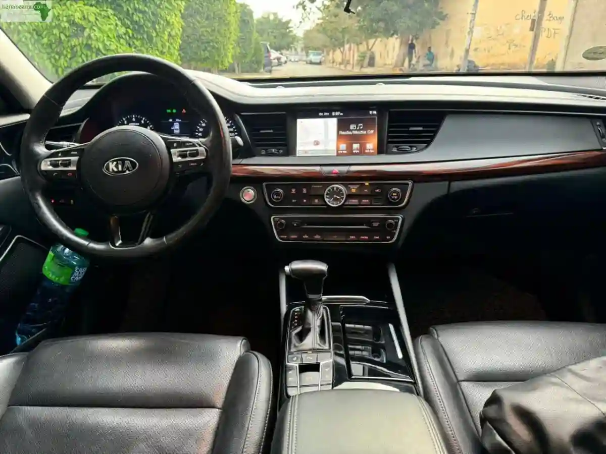 KIA K7 Année 2016 - Vue 4