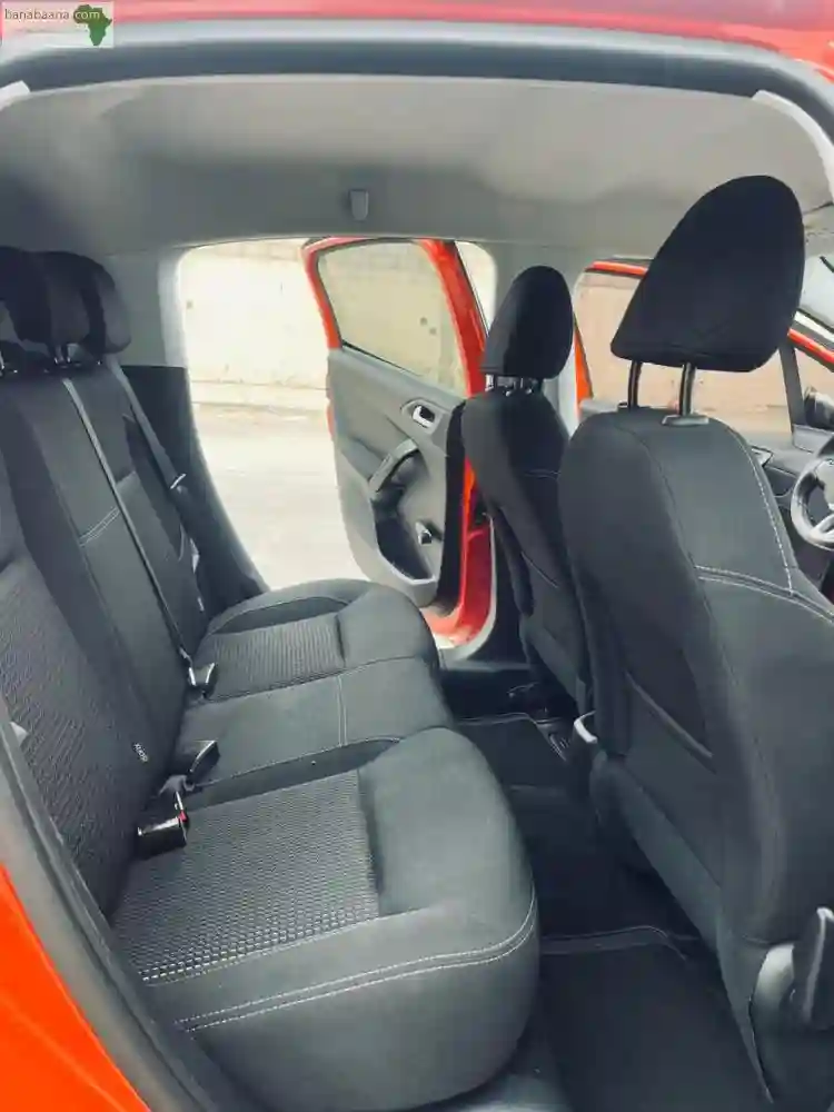 Peugeo208 Année 2016 - Vue 1