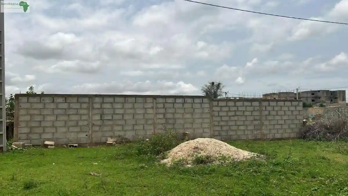 Terrain de 500 Mètres Carrés à Vendre à N - Vue 3