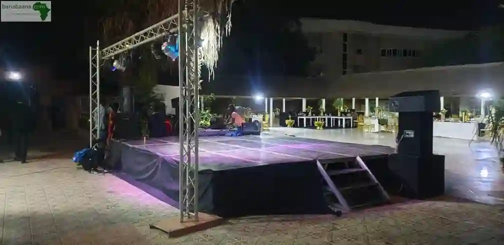 Podium A Louer Pour VOS Evenements AU Senega