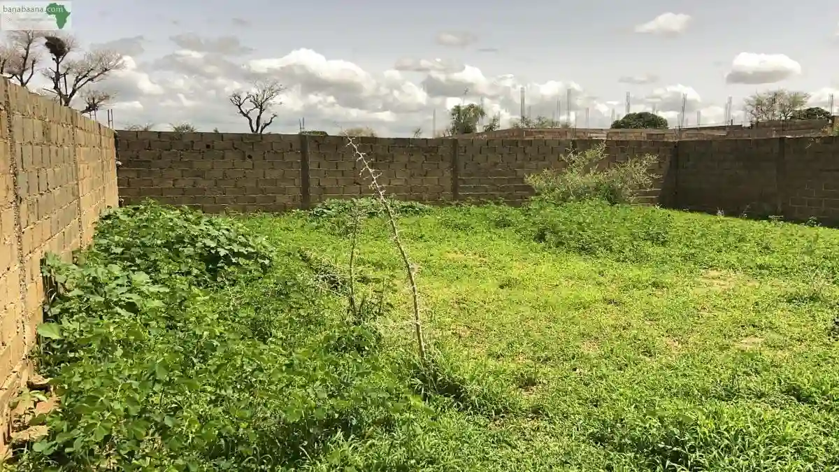Terrain de 225m2 à Vendre à Nguékhokh Sén