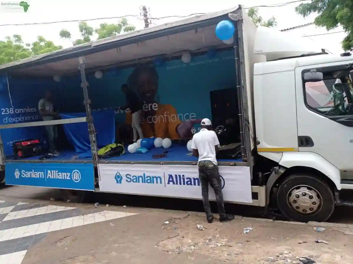 Location DE Camion Sonorise AU Senegal - Vue 4