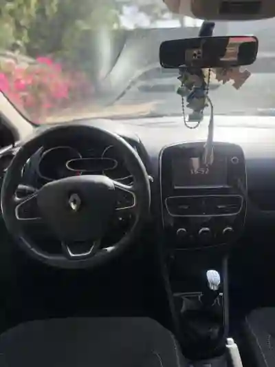 Renault Clio 4 TCD Limited Essence Boite Manuel à Mbour - Vue 1