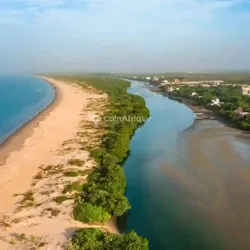 Terrain 600 m² - Mbour