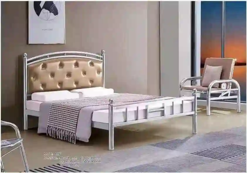 LIT CAPITONNÉ EN INOX - Vue 1